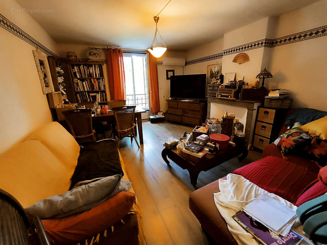 Commerce à SAINT-JEAN-DU-GARD