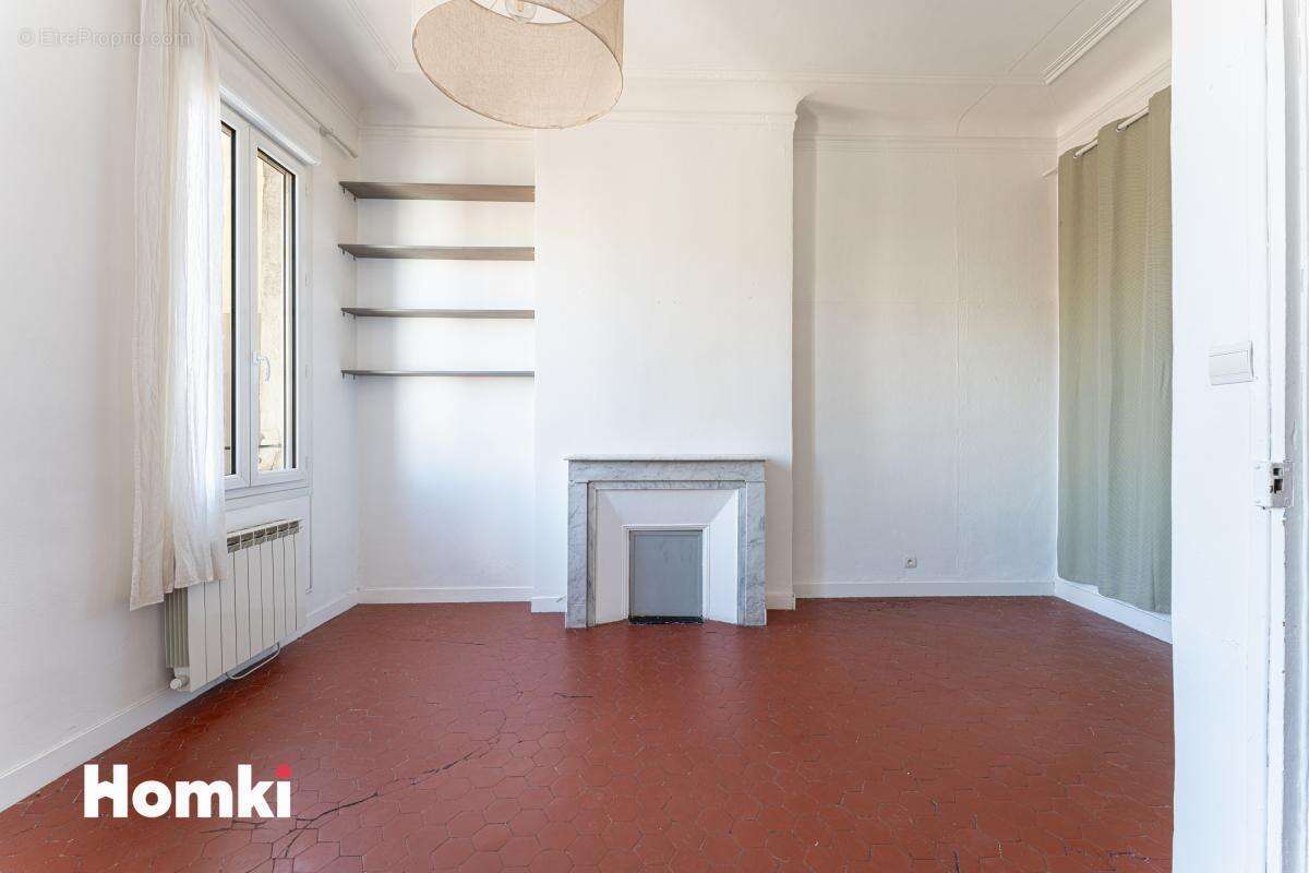 Appartement à MARSEILLE-6E