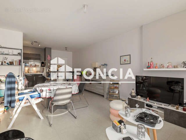 Appartement à MONT-SAINT-AIGNAN