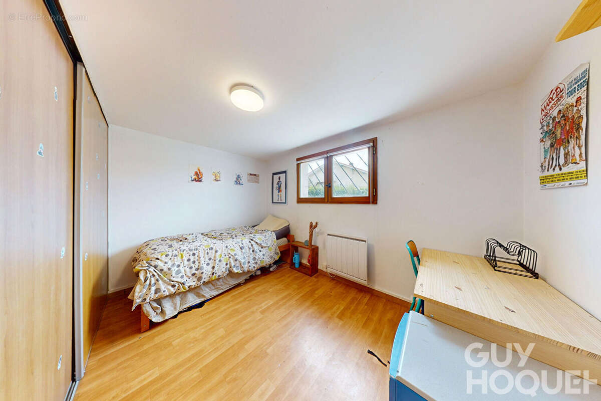 Grande maison familiale de 144 m² au centre-ville d'Hagetmau - photo 10
