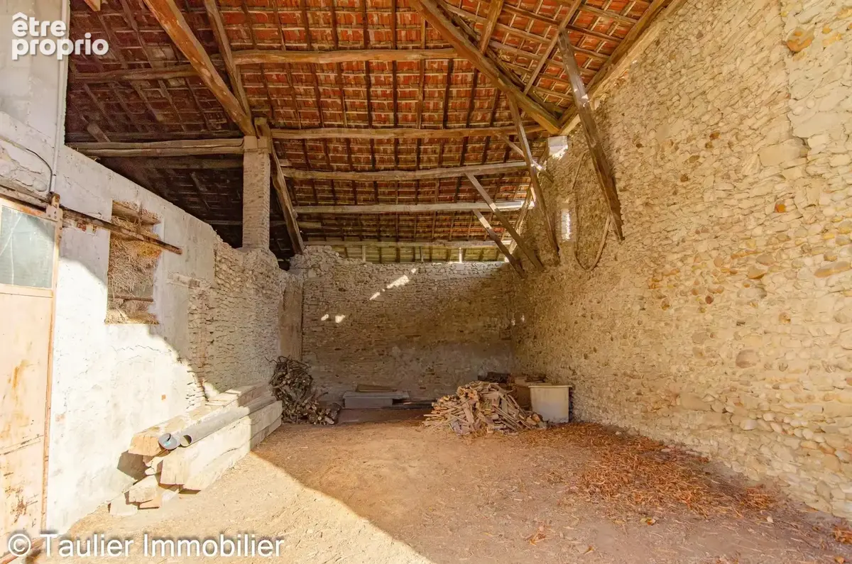Ancienne ferme avec dépendances - photo 26