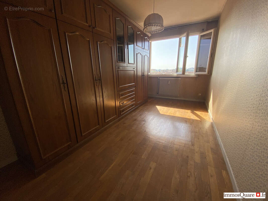 Appartement à LYON-8E