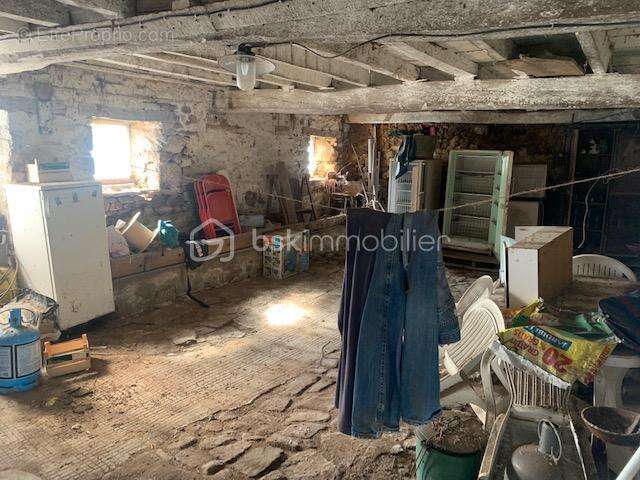 Maison à SAINT-HILAIRE-DU-MAINE