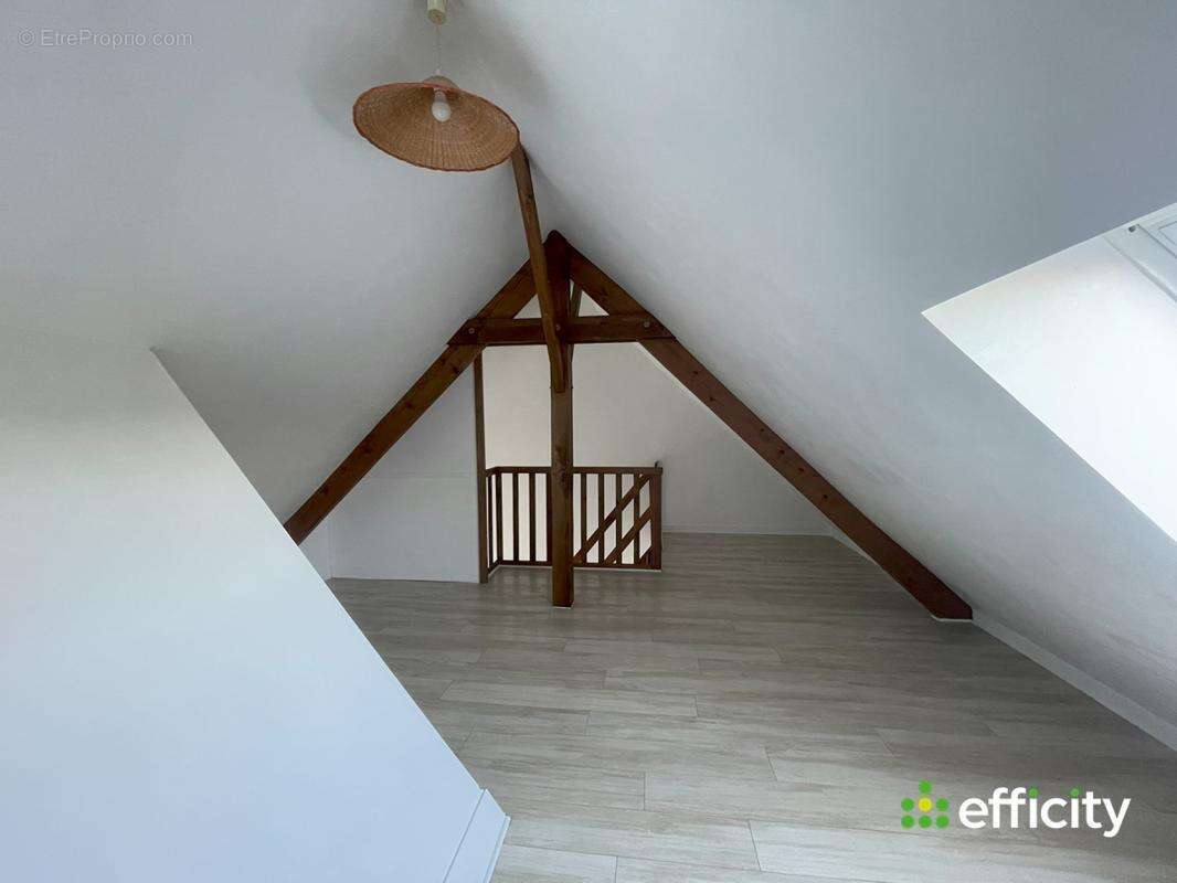 Appartement à EPERNON