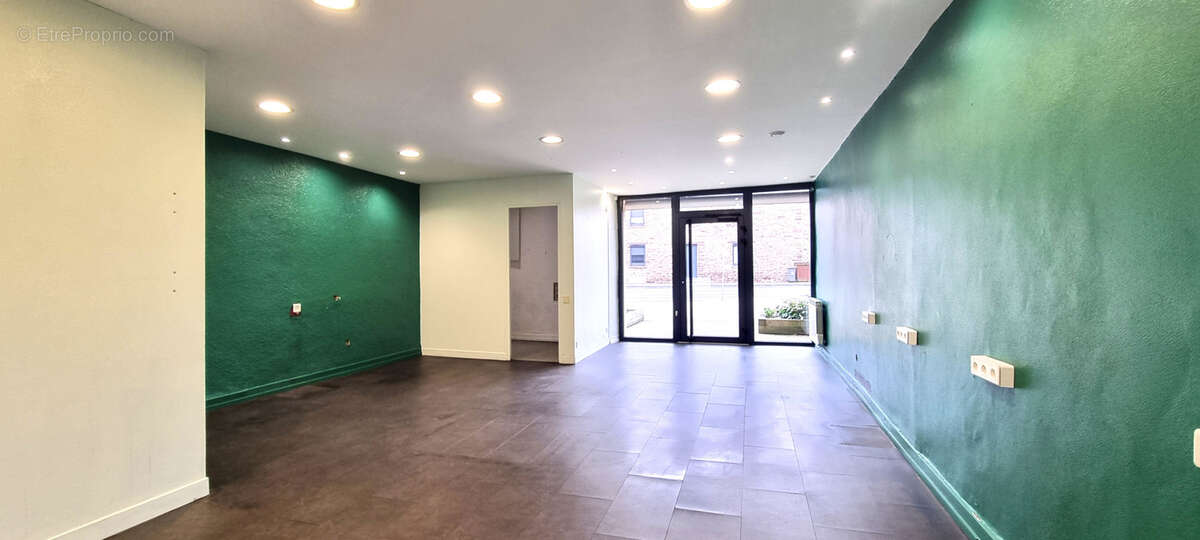 Immeuble de rapport en centre-bourg - photo 2