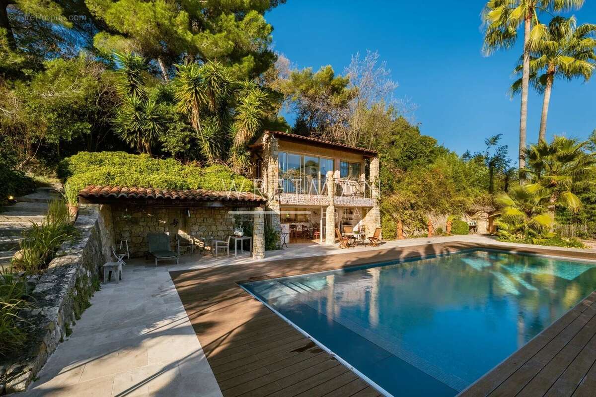Maison à MOUGINS