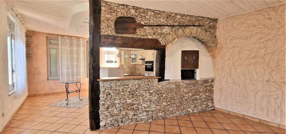 Maison à SAINT-THOMAS-EN-ROYANS