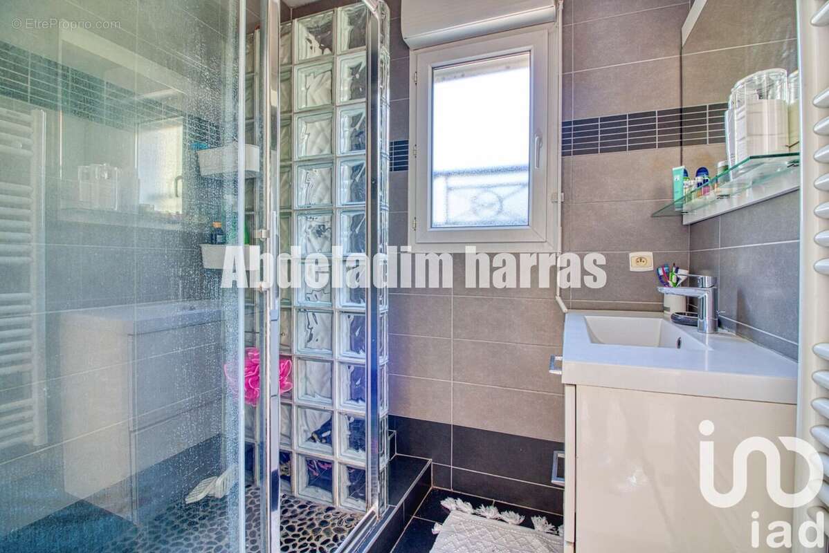 Photo 6 - Appartement à VILLENEUVE-LA-GARENNE