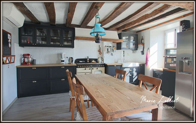 Maison à vendre 8 pièces, 204m², Puiseautin, 5 chambres, Piscine, Garage, Climatisation, Panneaux Solaires, Cave - photo 7