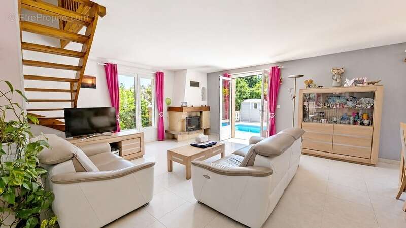 Maison à EYGUIERES