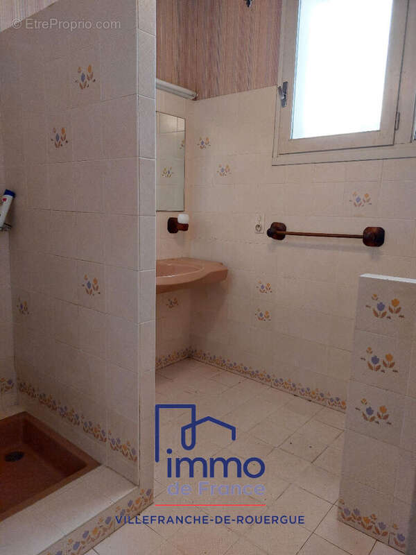 Maison de charme 185m² à rénover proche centre ville avec terrain. - photo 8