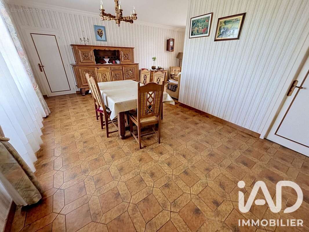 Photo 2 - Maison à SAINT-AUBIN-LE-CLOUD