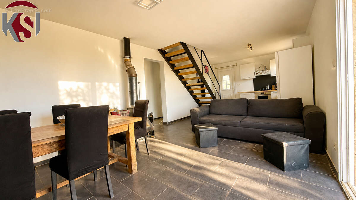 Villa t5 sur 450 m2 de terrain clos terrasse et  vaste garage - photo 3