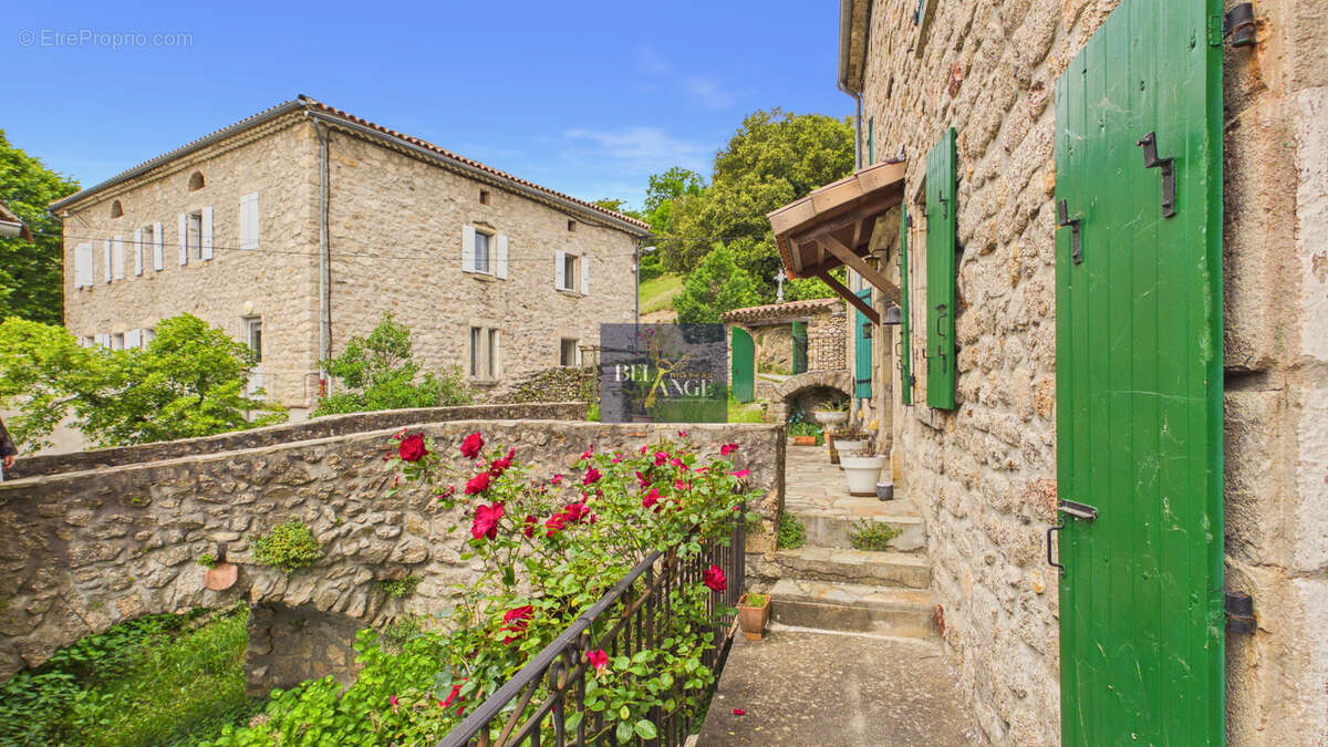 Maison à ROCLES