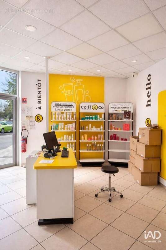 Photo 9 - Commerce à LE CREUSOT