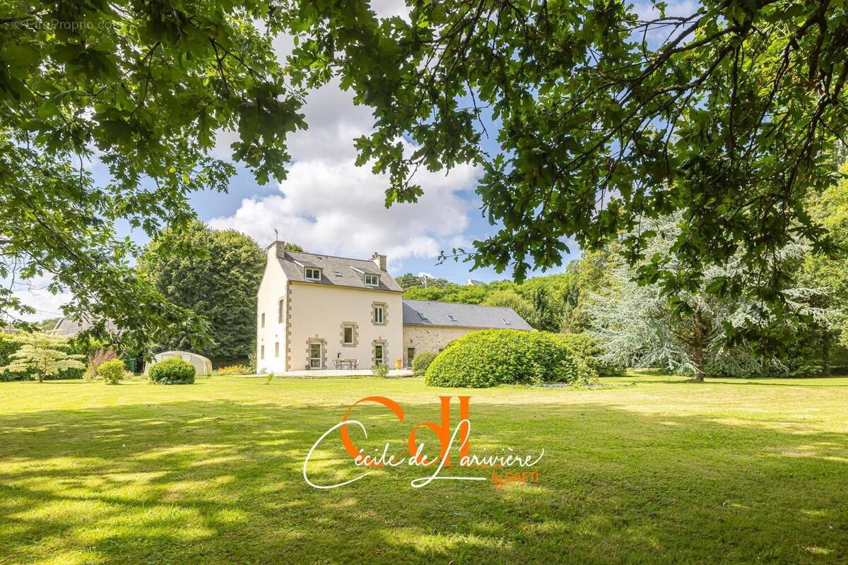 Photo 1 - Maison à LANDIVISIAU