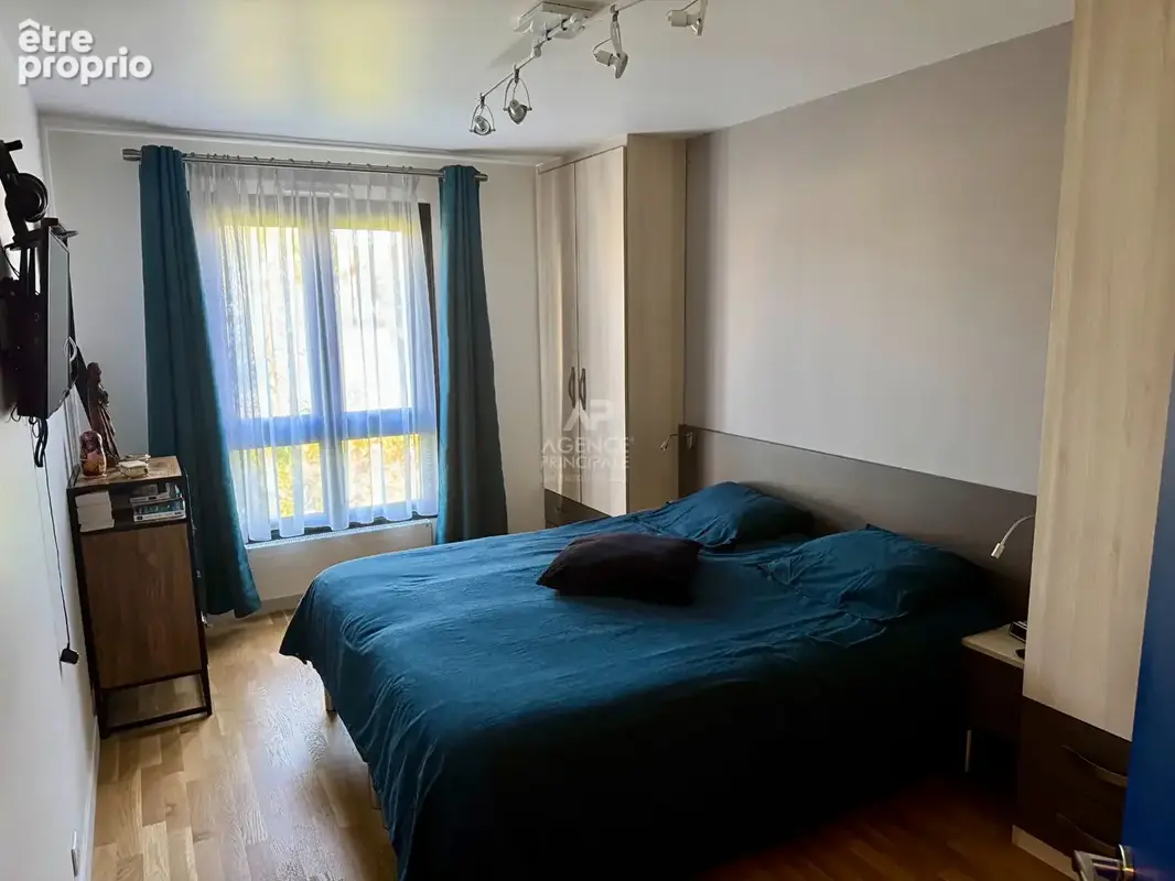 Appartement Maisons Laffitte 4 pièce(s) 93 m2 - Hyper centre - Balcon - Ascenseur - photo 8