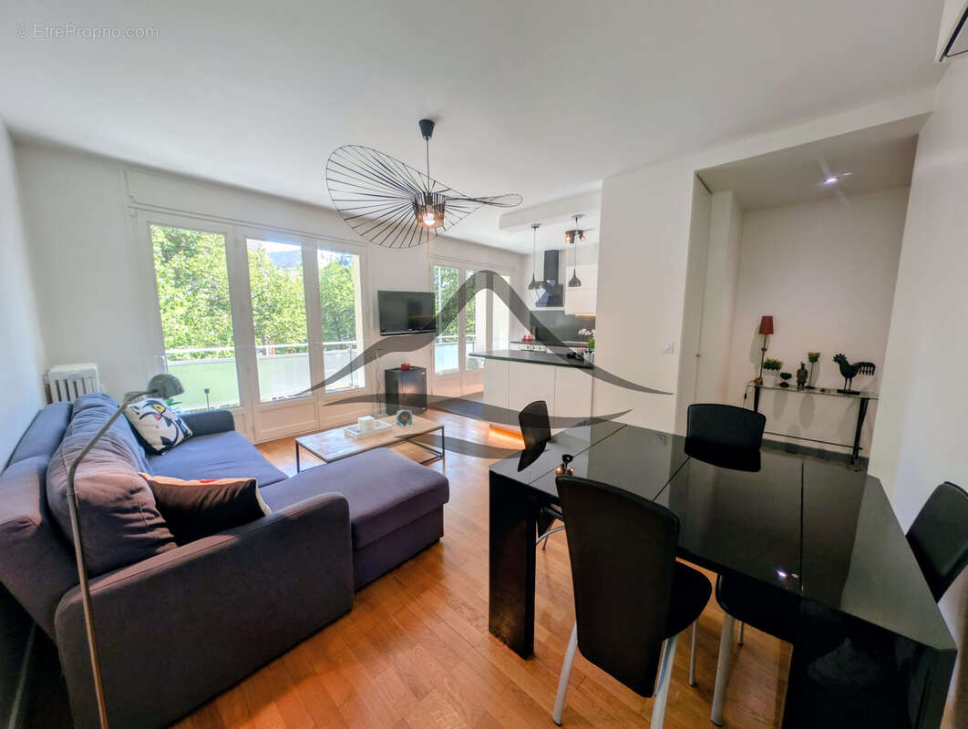 À VENDRE   Appartement T2 de 50 m2 entièrement rénové   Chambéry - photo 6
