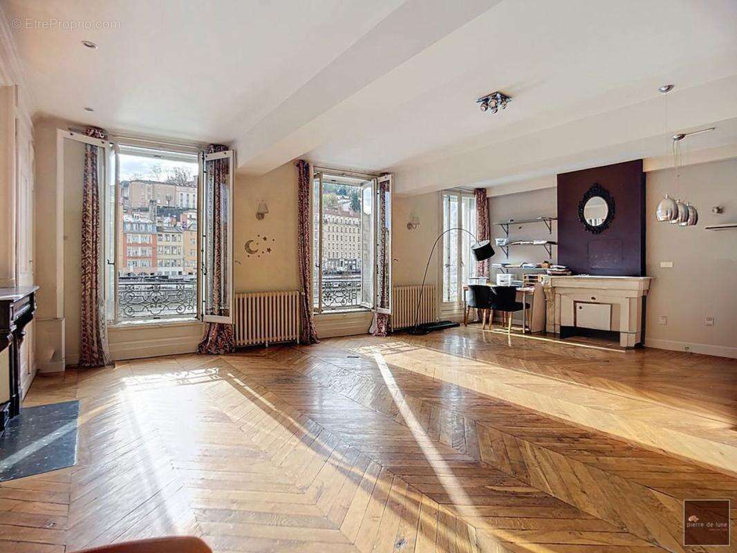 Appartement à LYON-1E
