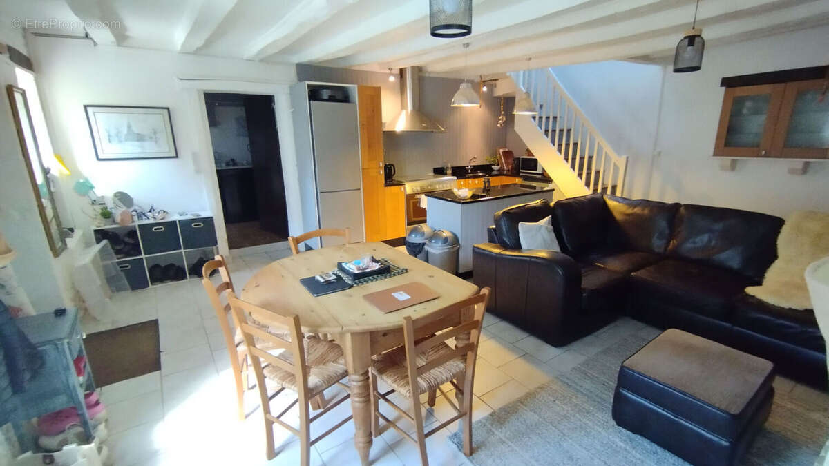 Maison à CHAUMUSSAY