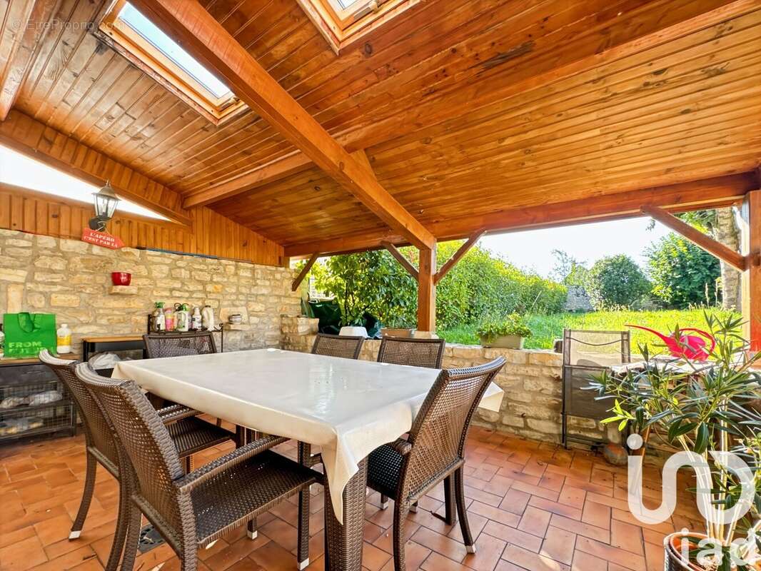 Photo 2 - Maison à TRUCY-SUR-YONNE