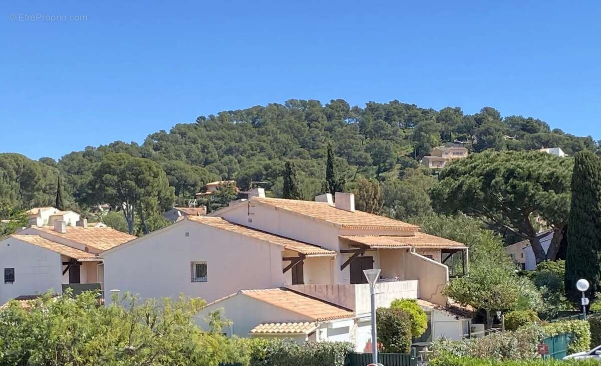 Appartement à LA LONDE-LES-MAURES
