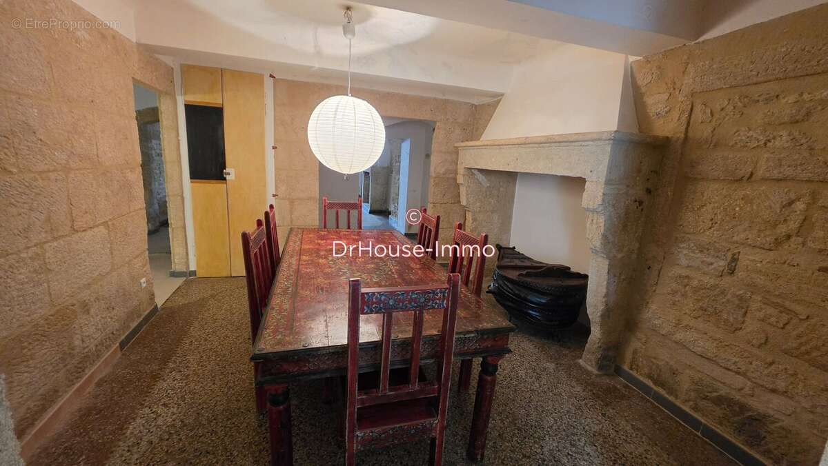 Maison 190 m² à Remoulins  - photo 8