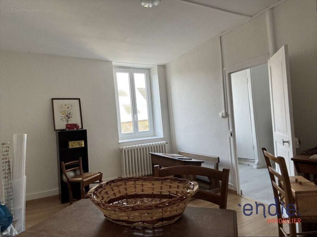 Maison à JOUET-SUR-L&#039;AUBOIS