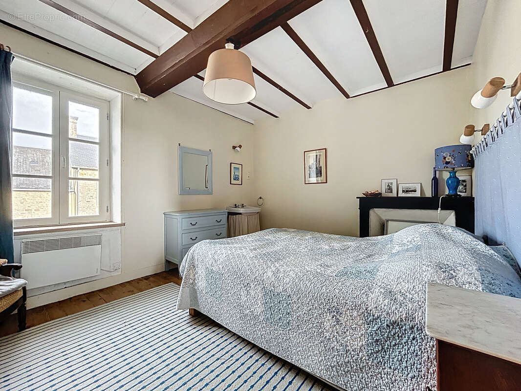 Maison à VIERVILLE-SUR-MER