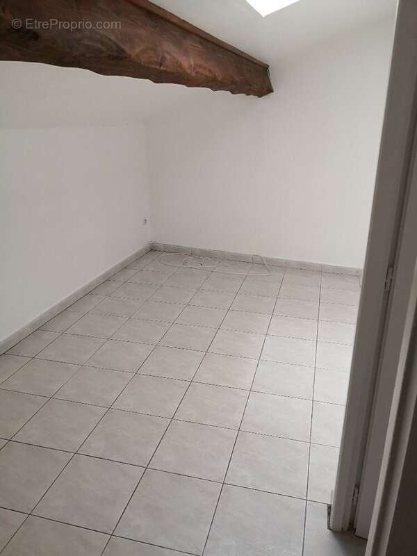 Appartement à MEZE