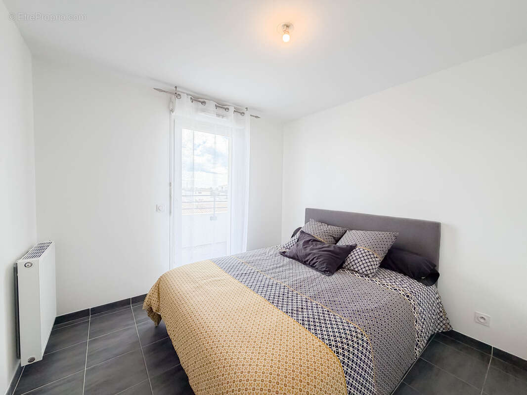 Appartement à PORT-DE-BOUC