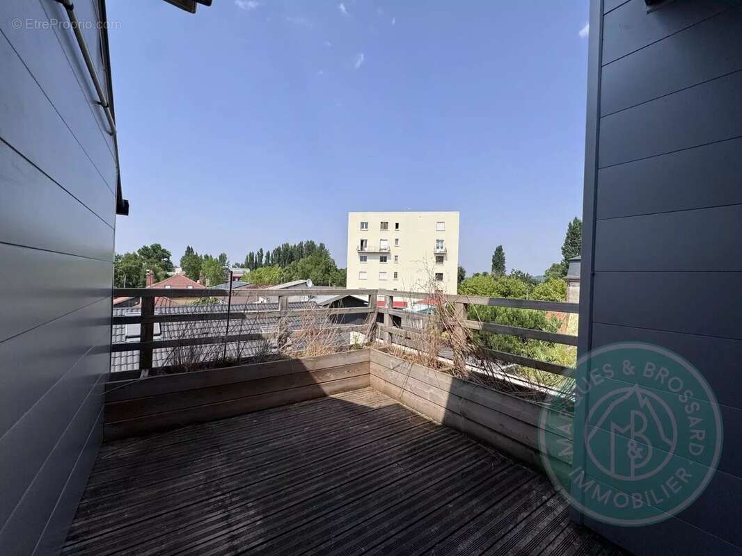 Duplex T4 avec terrasse et balcon – Hyper centre de Tarbes - photo 5