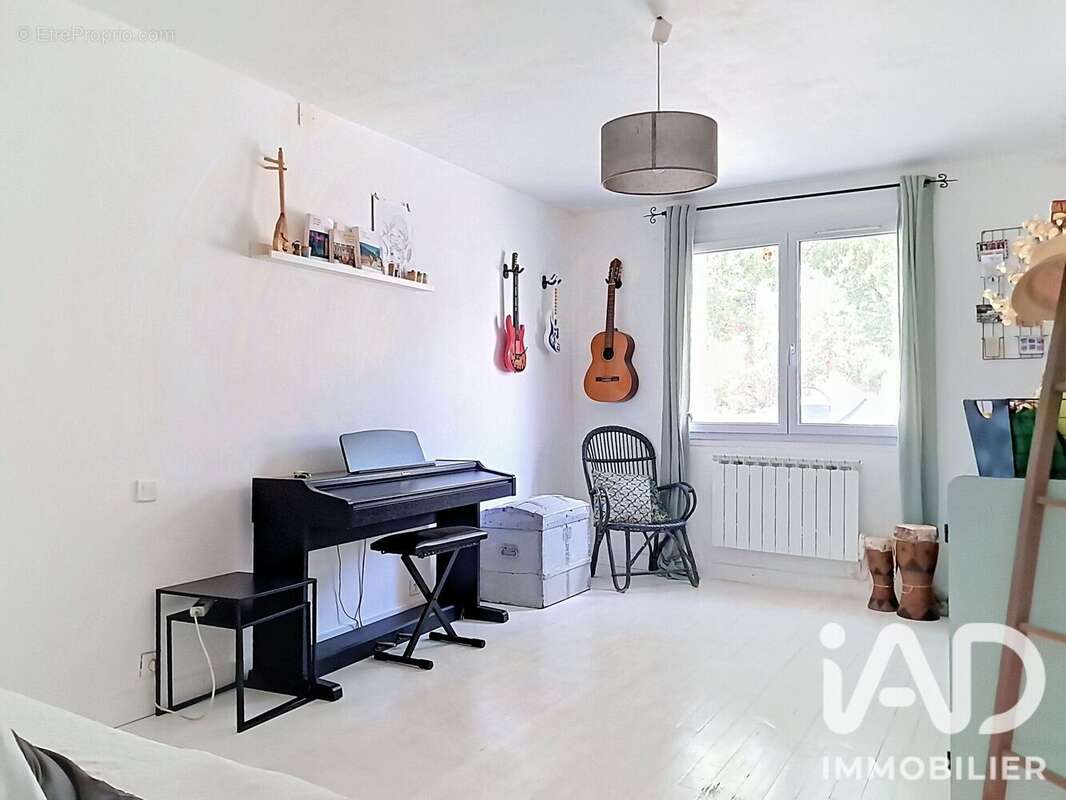 Photo 5