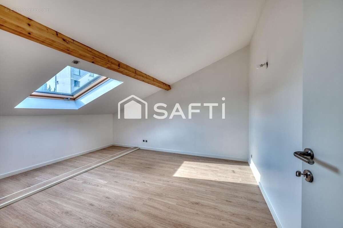 Photo 6 - Maison à SAINT-MAUR-DES-FOSSES