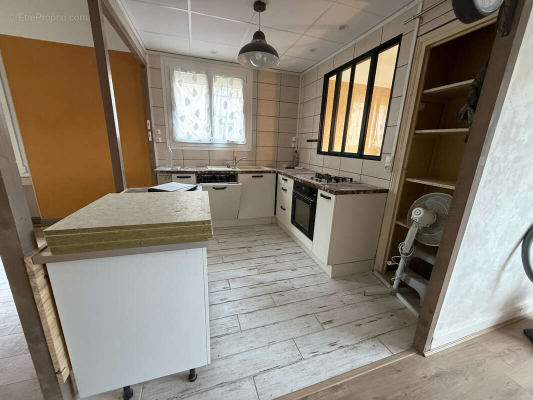 Appartement à BELLERIVE-SUR-ALLIER