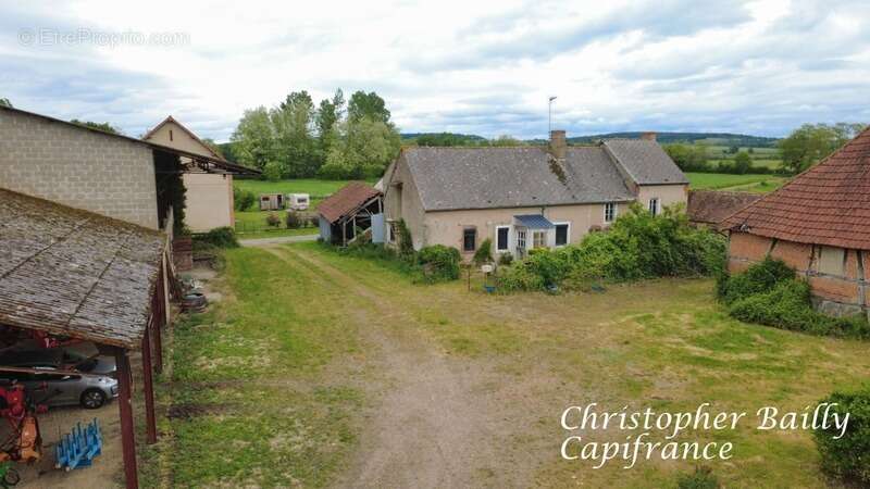 Maison de campagne, 2 chambres, avec grange et dépendances - photo 6