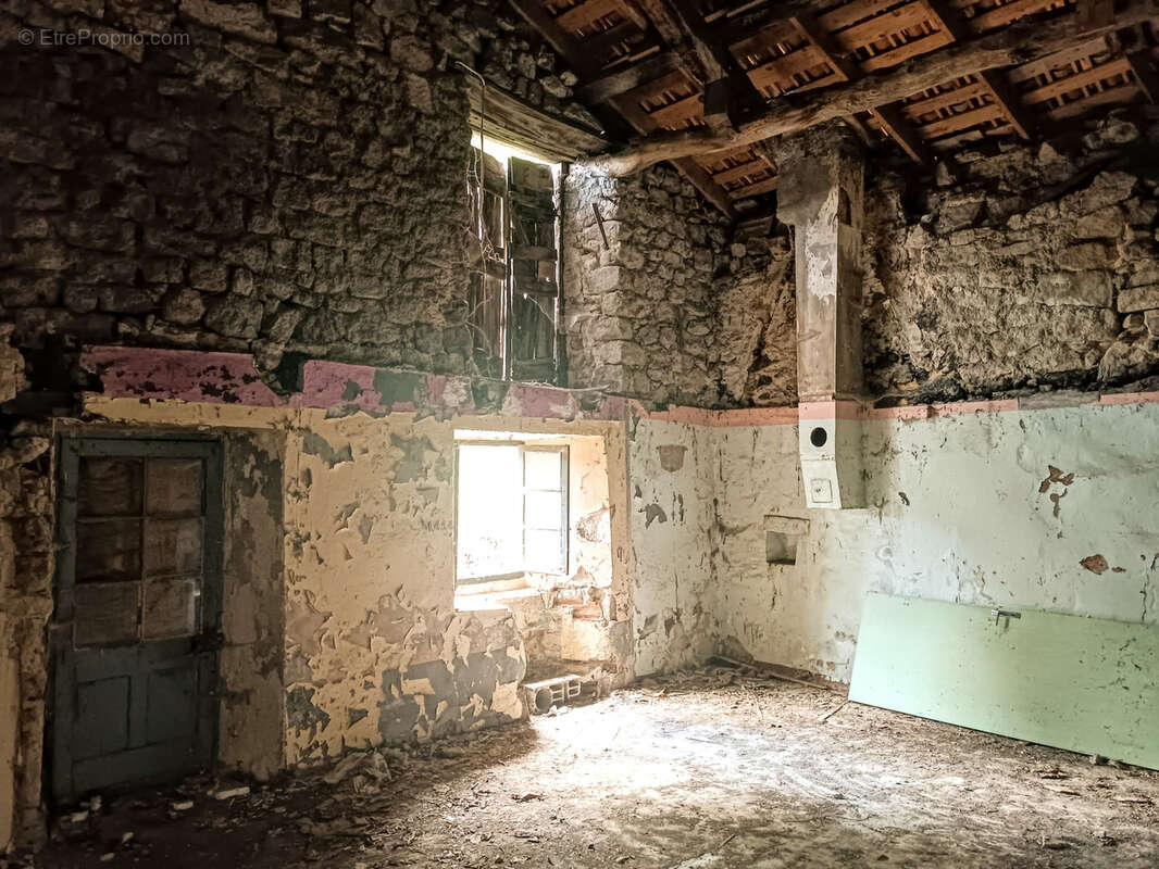 Maison à LABASTIDE-SUR-BESORGUES