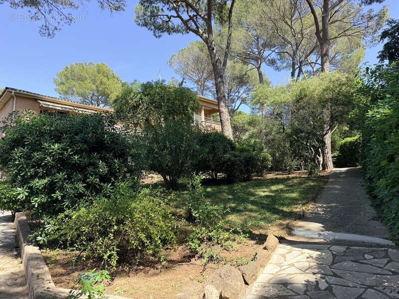 Appartement à SAINT-RAPHAEL