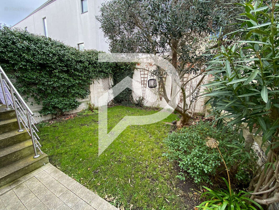 Maison Colombes 7 pièce(s) 135 m2  quartier Petite Garenne - photo 14