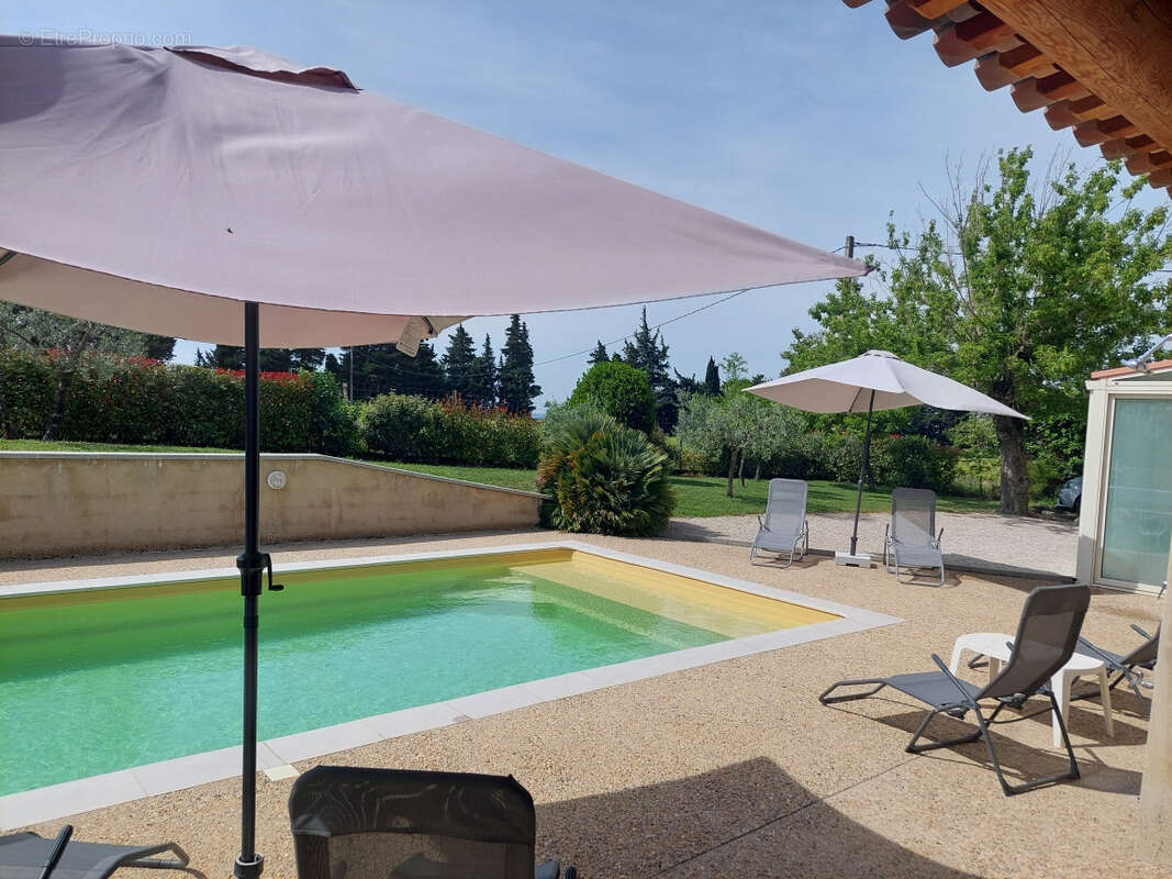 Exclusivite / rasteau, ancienne ferme restauree avec piscine, terrain 1210m2, vue degagee. - photo 3