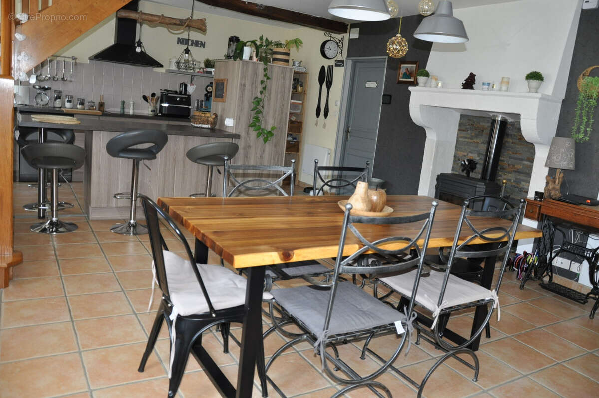 Maison à JALIGNY-SUR-BESBRE