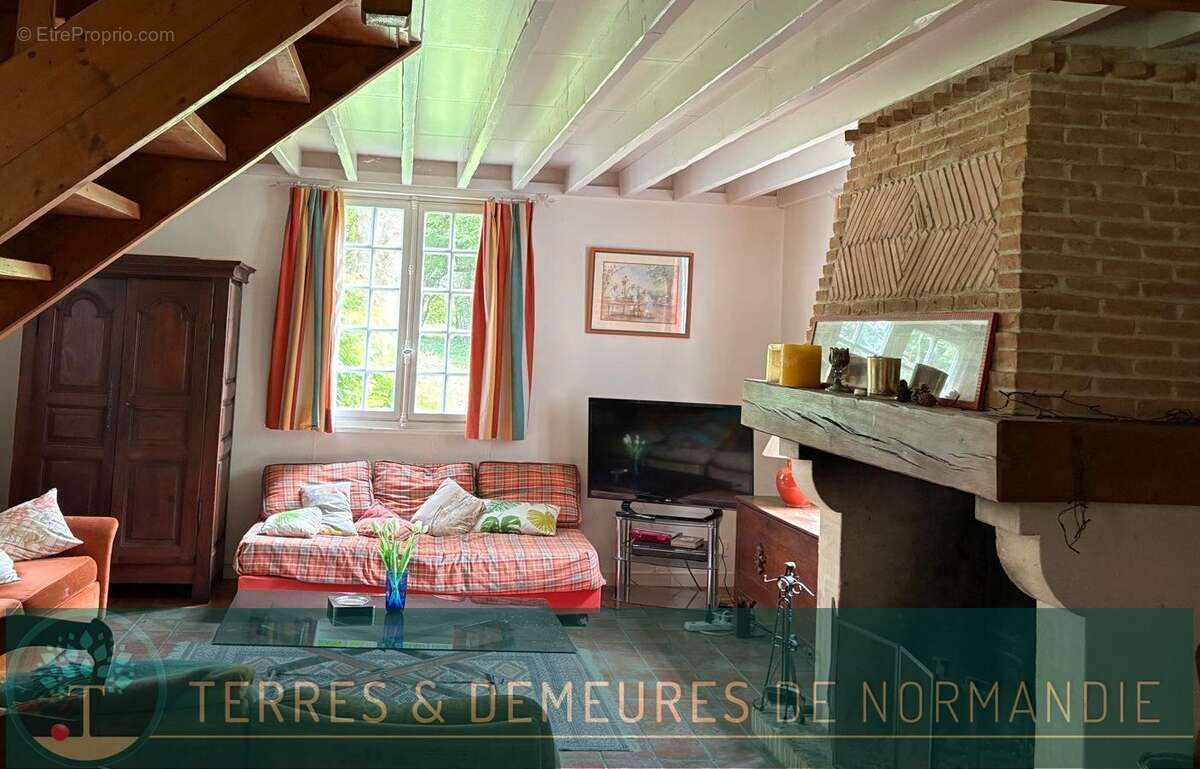 Maison à MOYAUX