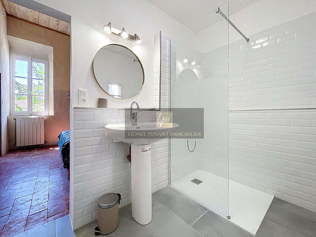 Maison à PERNES-LES-FONTAINES