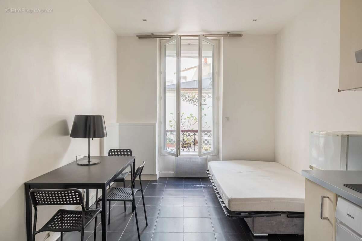Appartement à PARIS-7E
