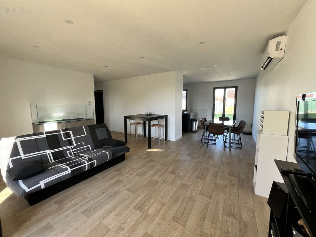 Maison à LA CHAPELLE-SUR-AVEYRON