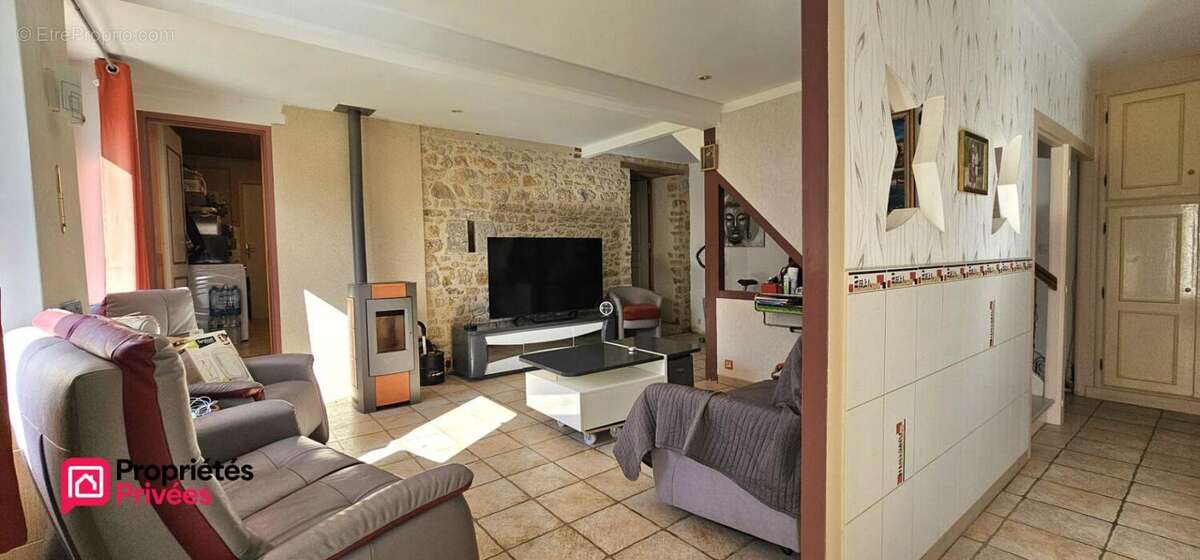 Maison à LA SELLE-SUR-LE-BIED