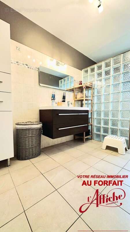 Maison à BRUGUIERES