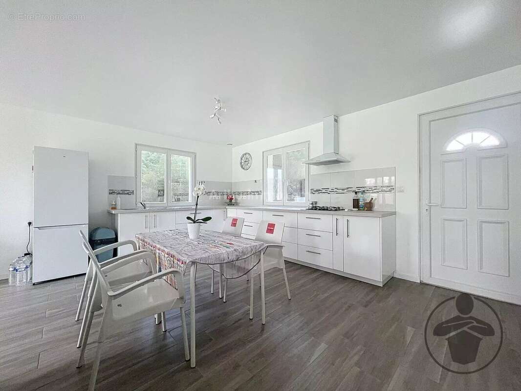 Maison à MONTPON-MENESTEROL