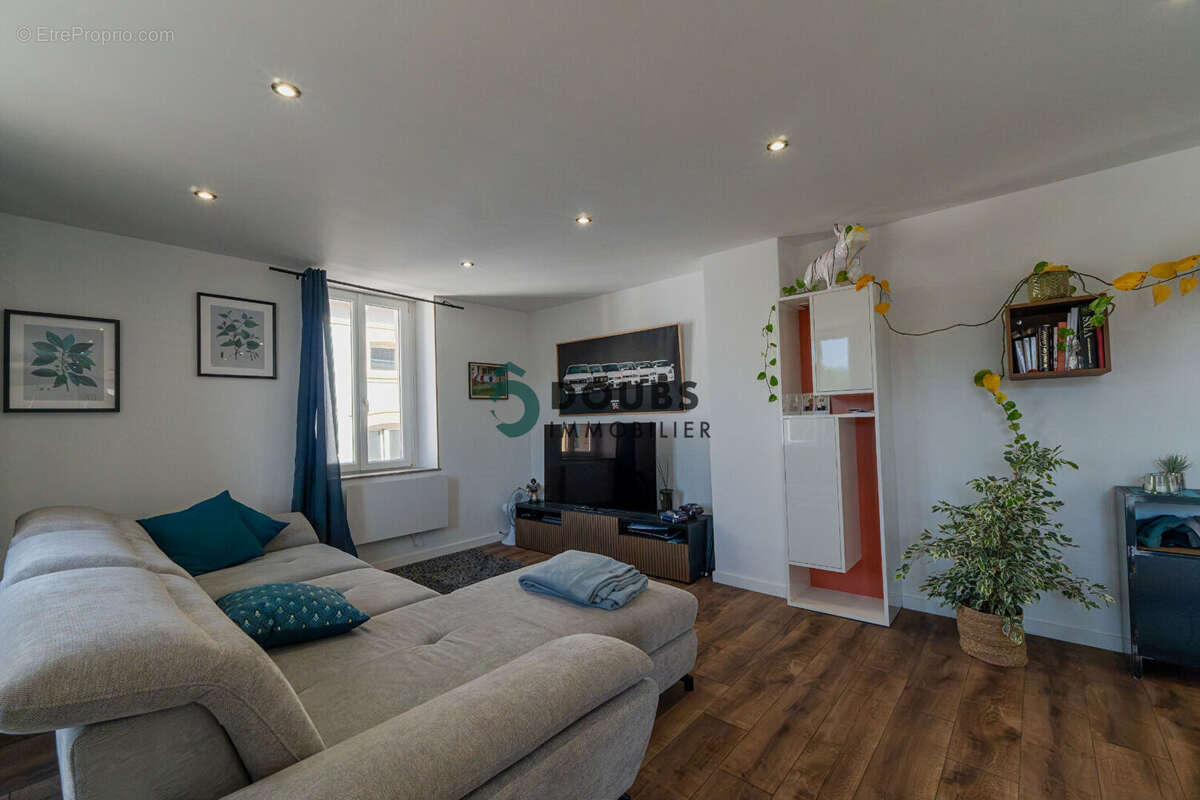 Appartement à MORTEAU