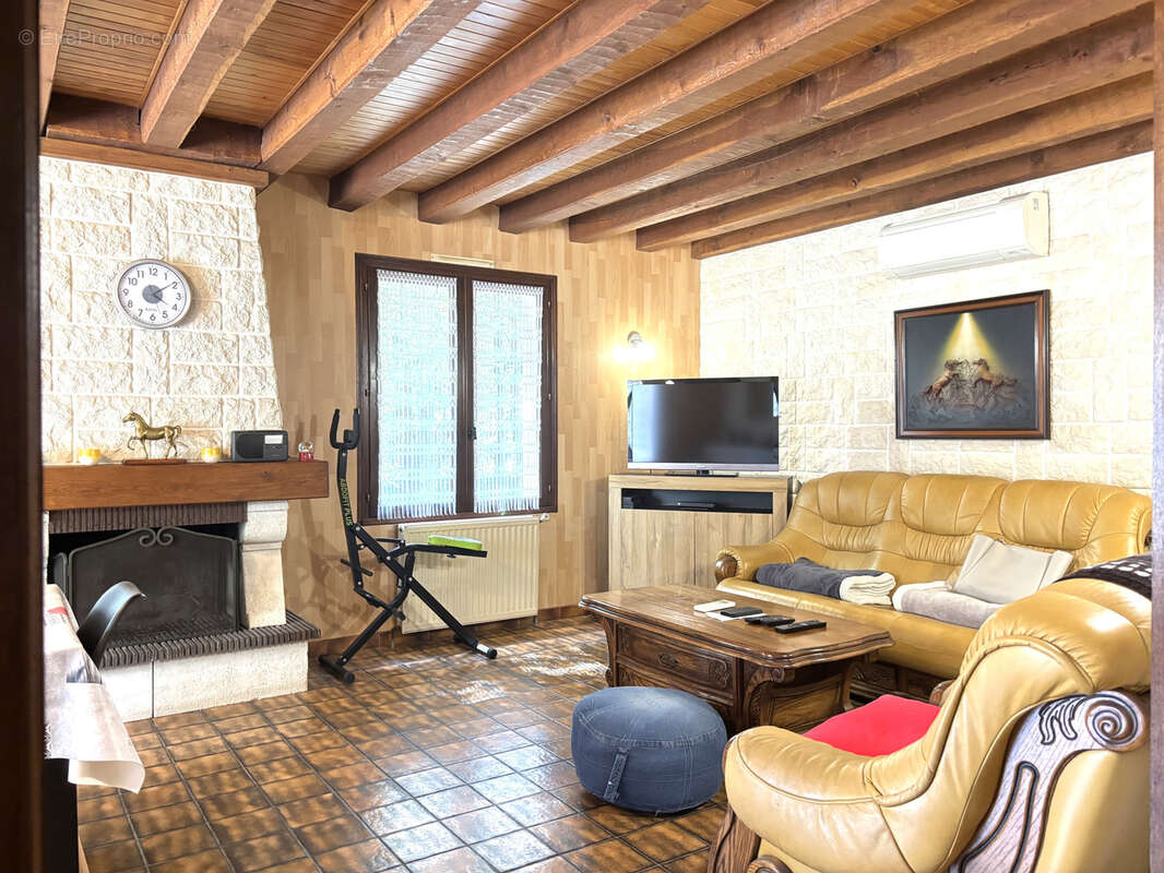 Maison à FOUCHEROLLES
